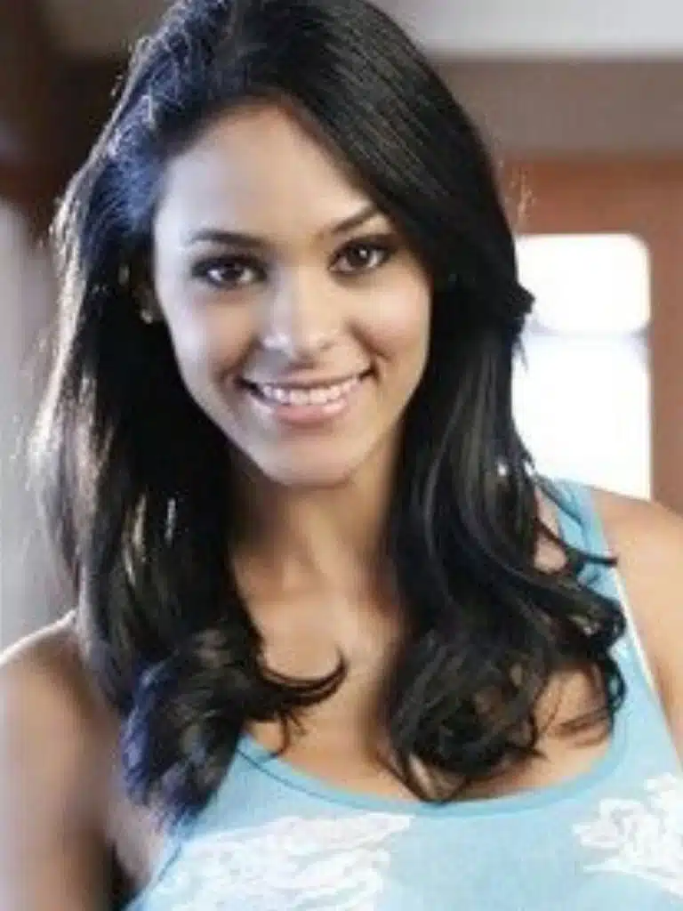 Jasmine Caro Biography: Wiki, Age, Career, Height, Weight, Boyfriend, Net Worth & More